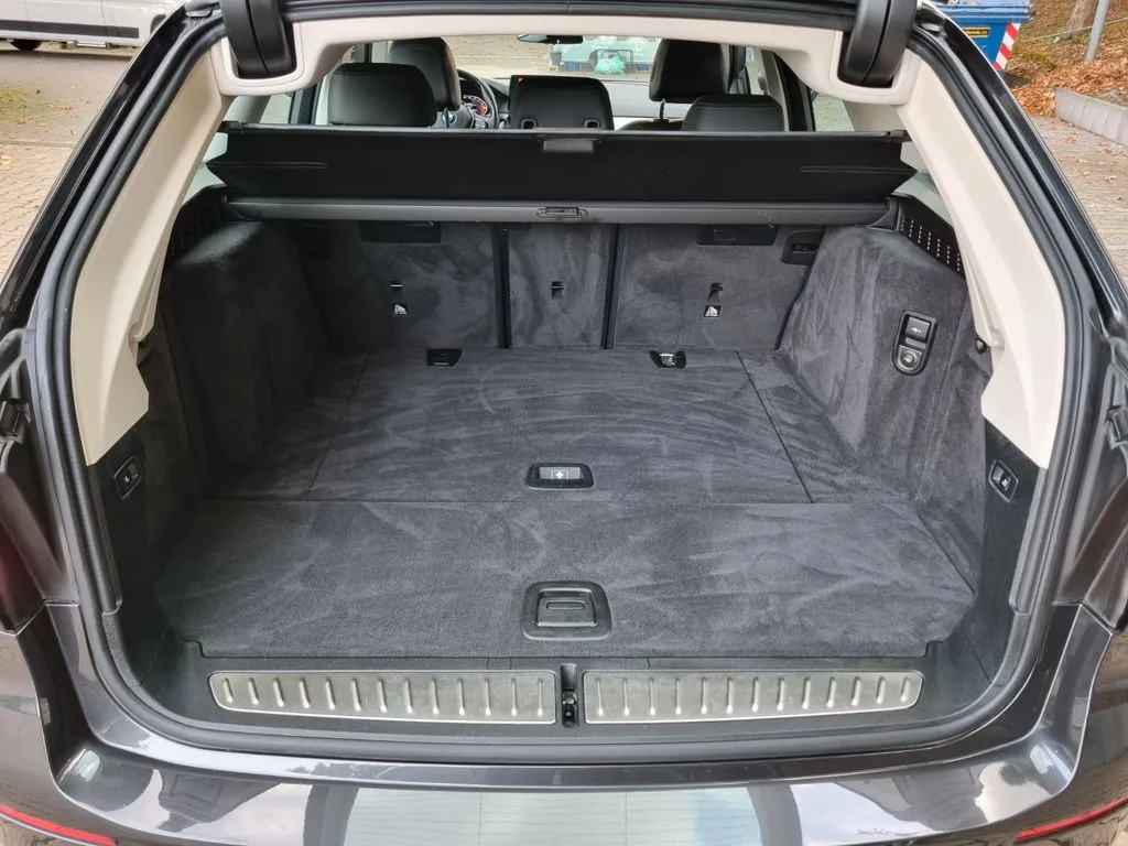 BMW 530 530d xDrive · Sport · Laser · HUD · Leder · 1. Hand – Bild 6