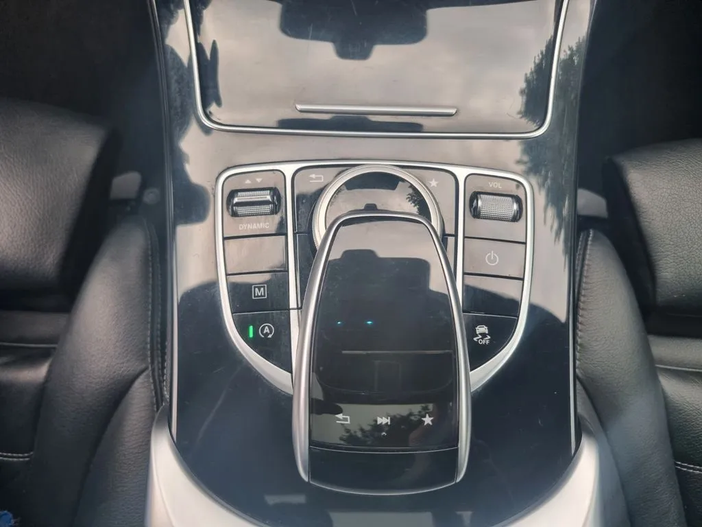Mercedes-Benz GLC 250 GLC 250 d 4Matic · Pano · Leder · LED · AMG Line · AHK – Bild 14