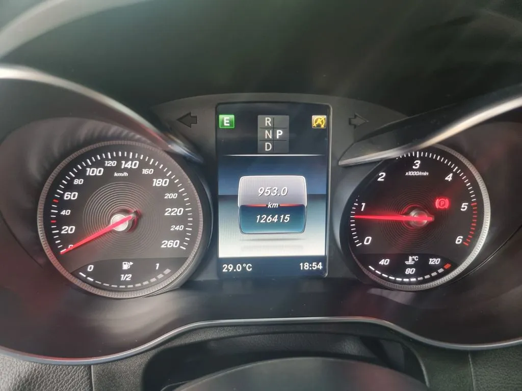 Mercedes-Benz GLC 250 GLC 250 d 4Matic · Pano · Leder · LED · AMG Line · AHK – Bild 15