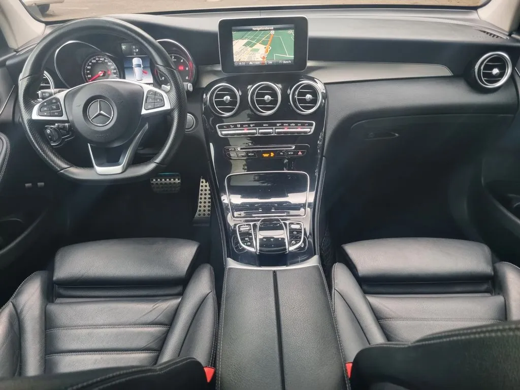 Mercedes-Benz GLC 250 GLC 250 d 4Matic · Pano · Leder · LED · AMG Line · AHK – Bild 12