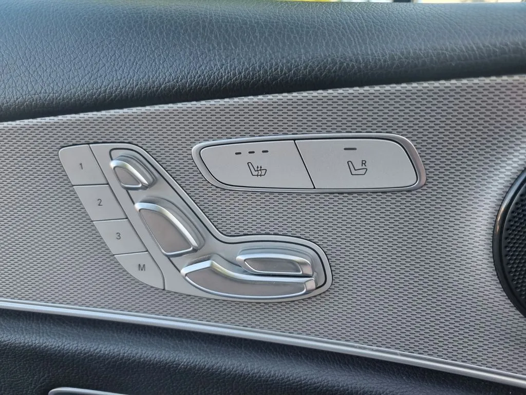 Mercedes-Benz E 220 E 220d Autom. · Exclusive · Navi · Kam · Sitzh · Standh – Bild 15