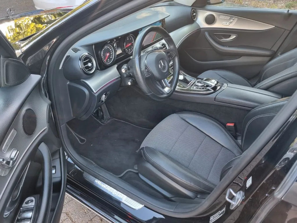 Mercedes-Benz E 220 E 220d Autom. · Exclusive · Navi · Kam · Sitzh · Standh – Bild 6