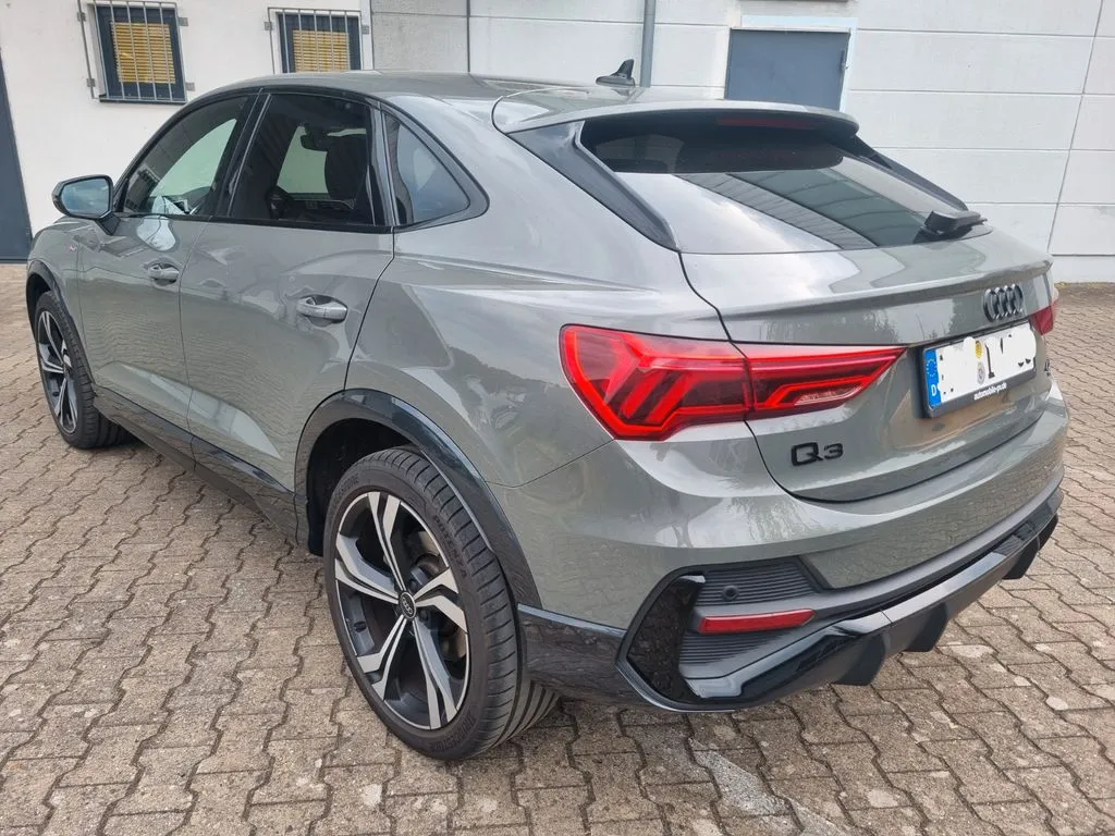 Audi Q3 Sportback 40 TDI quattro S line · LED · Pano · Auto – Bild 3