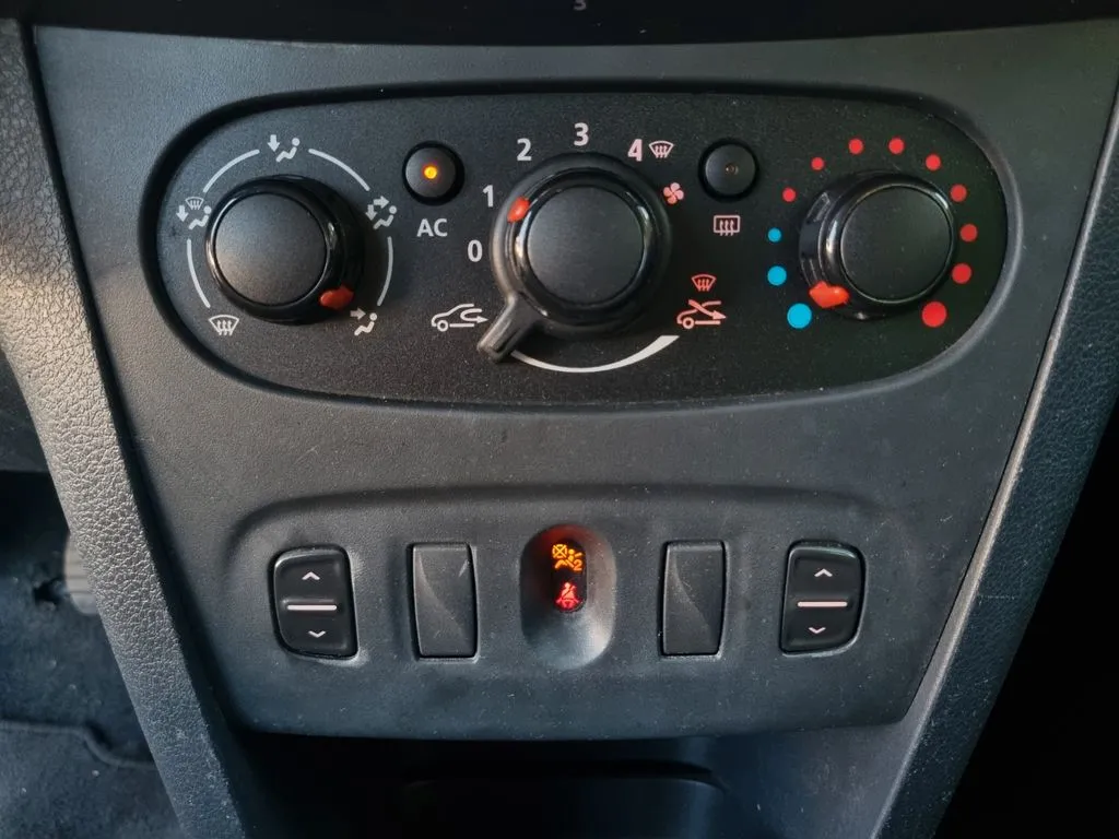 Dacia Sandero II Stepway Ambiance · Klima · EFH · Garantie – Bild 15
