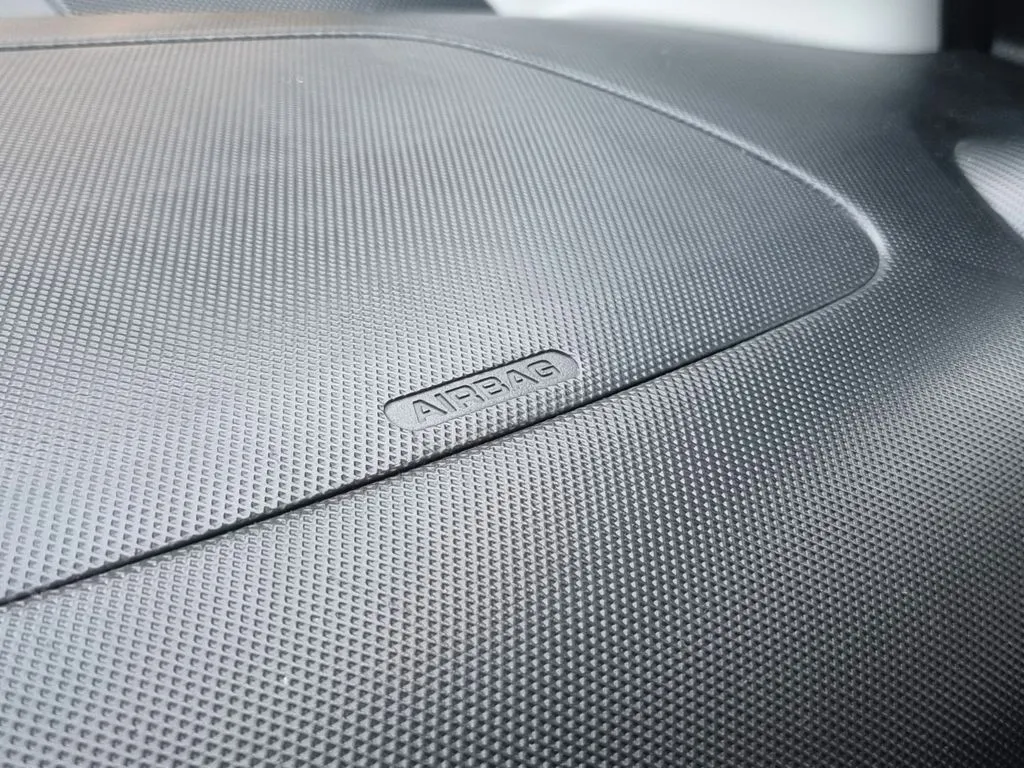 Peugeot 107 Filou · Autom. · Klima · EFH · Carpl.Display · Kamera – Bild 18