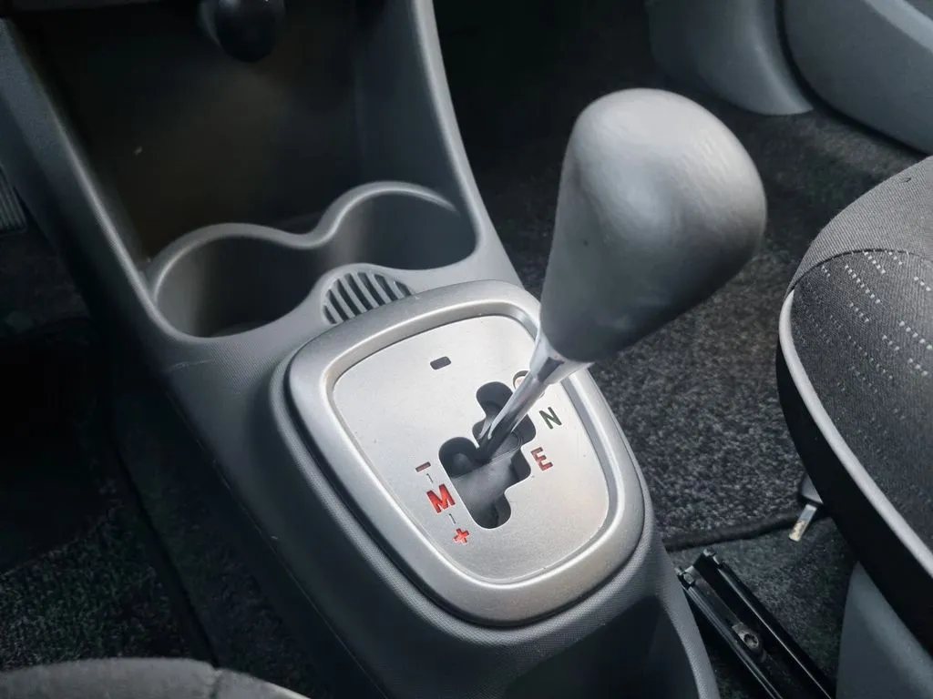 Peugeot 107 Filou · Autom. · Klima · EFH · Carpl.Display · Kamera – Bild 15
