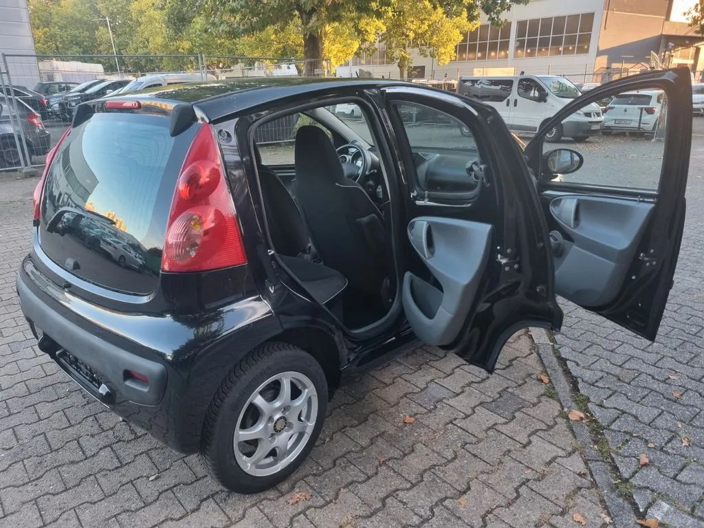 Peugeot 107 Filou · Autom. · Klima · EFH · Carpl.Display · Kamera – Bild 3